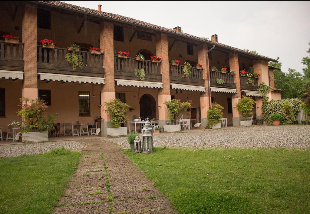 Agriturismo Cascina Magana Villa Burago di Molgora Exterior photo